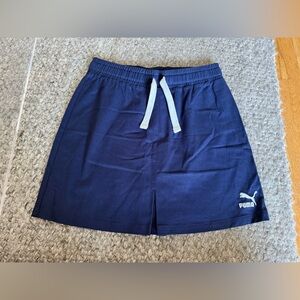 Puma Women’s Tennis Club Twill Skirt Peacoat - navy drawstring skirt